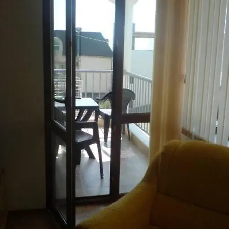 Apartment Frontline, 1 Bed, Near To