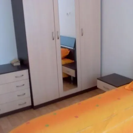 Apartment Frontline, 1 Bed, Near To