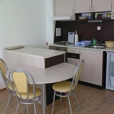 Frontline, 1 Bed, Near To Apartment